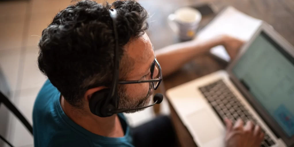 employee.computer.GettyImages-1278403699-e1626807571578