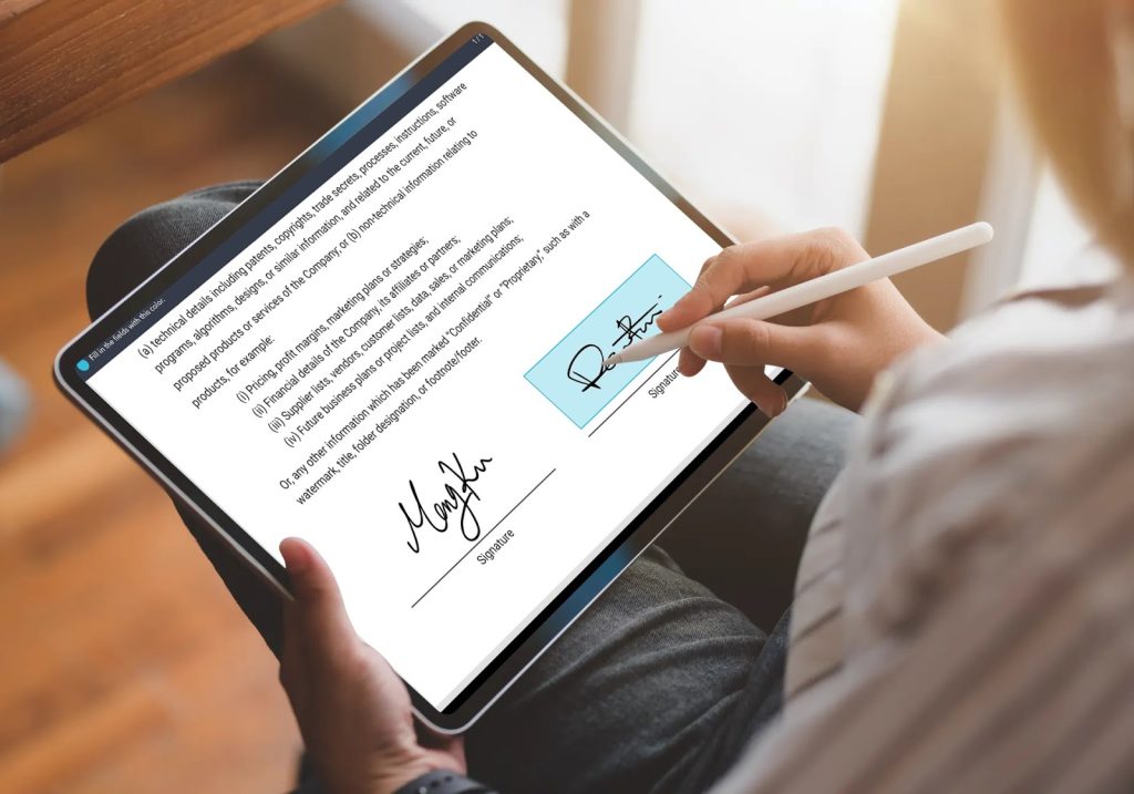 DottedSign_sign-on-iPad
